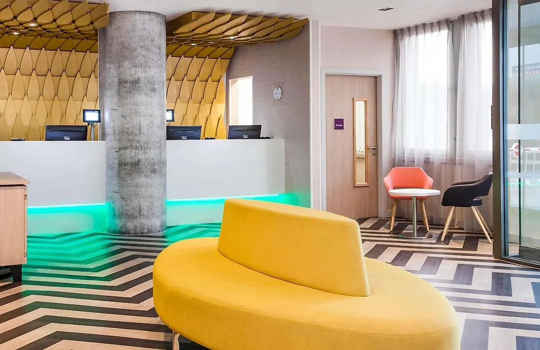 Ibis Styles London Heathrow Airport-1
