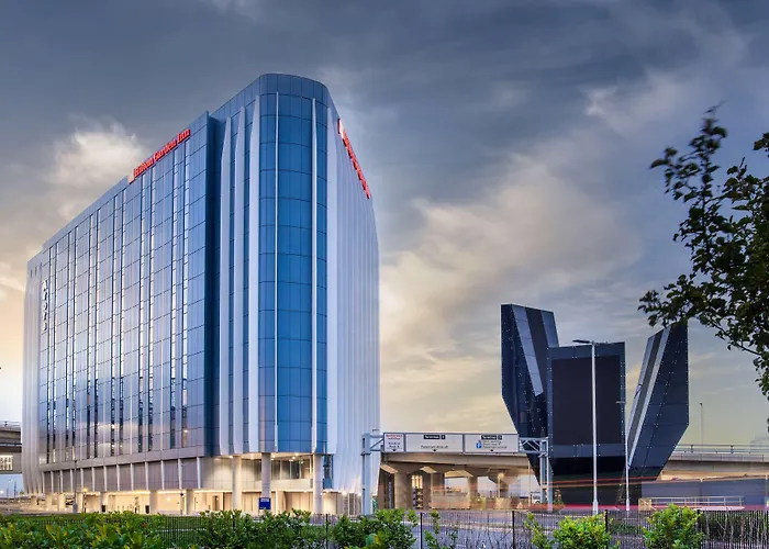 Hilton Garden Inn London Heathrow Terminal 2 And 3Airport Hotel